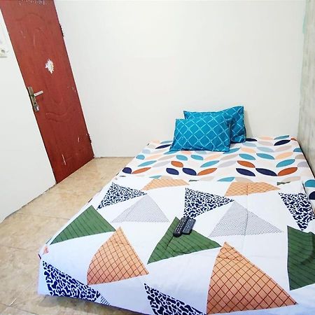West Surabaya Homey Buitenkant foto