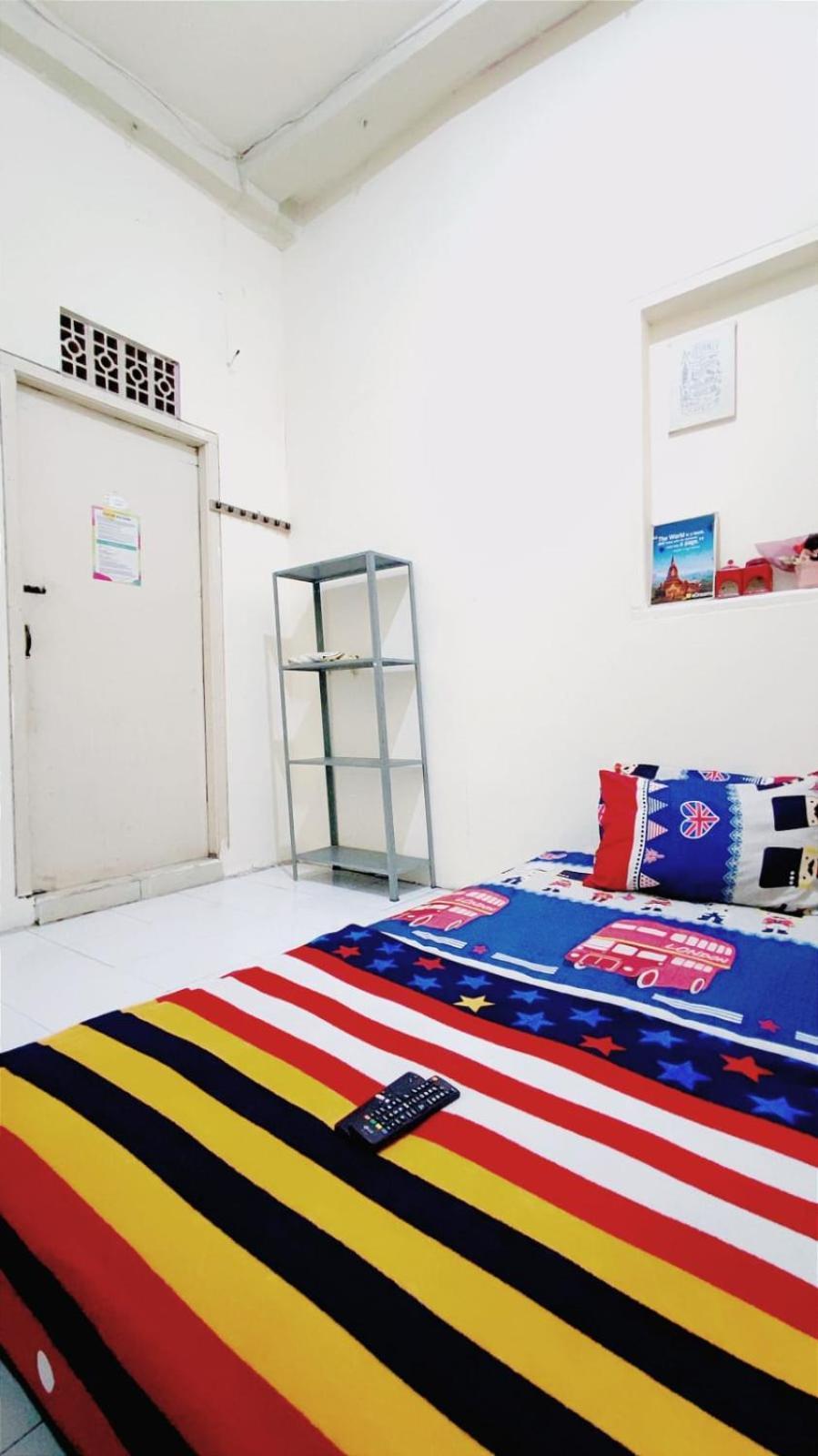West Surabaya Homey Buitenkant foto