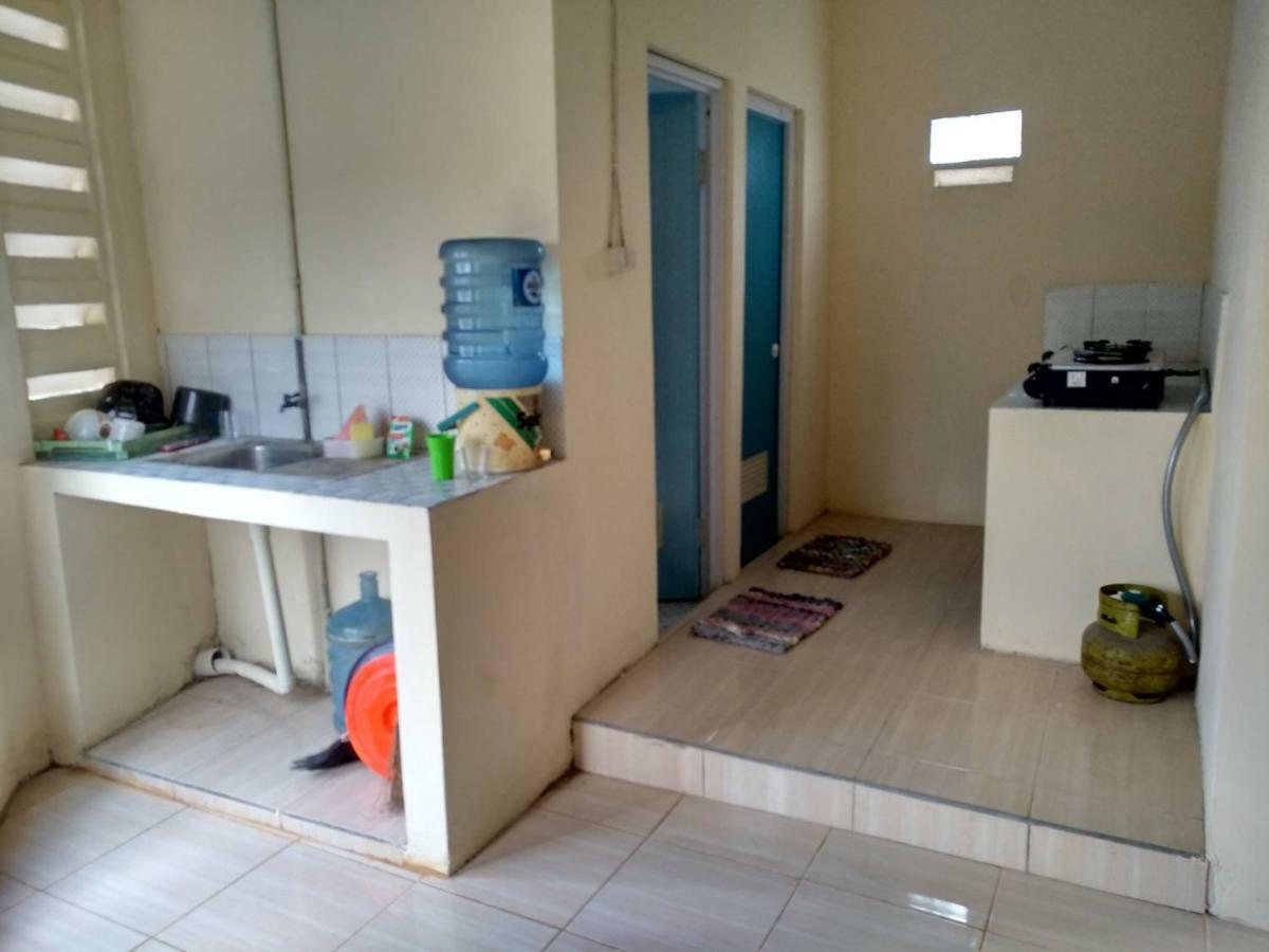 West Surabaya Homey Buitenkant foto
